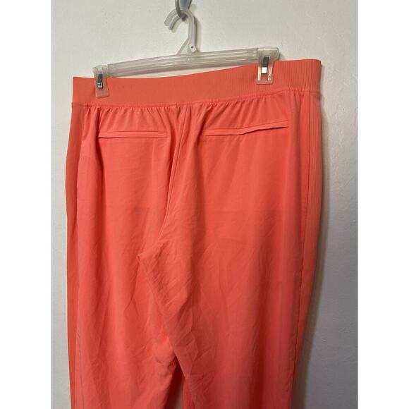 Athleta Brooklyn High Rise Ankle Pants Size 16 Sunset Glow Athleisure Gym NWOT - Picture 3 of 7
